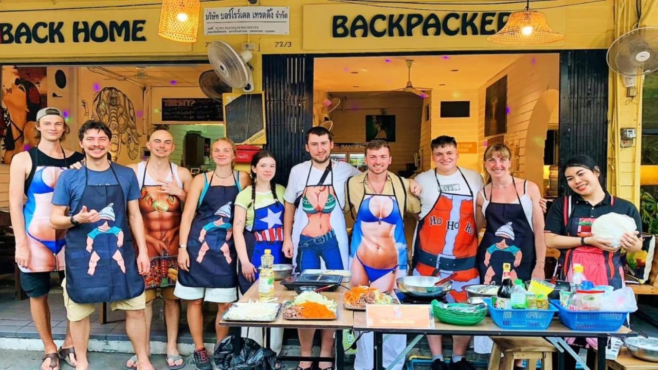 Back Home Backpackers Hostel Bangkok Exterior photo